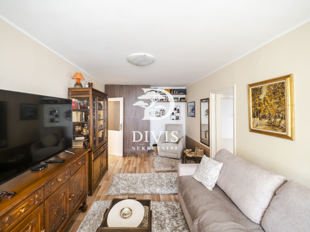 Slika 1 - Učitelja Miloša Jankovića, Dvoiposoban stan na prodaju, 62m2, 199.000€